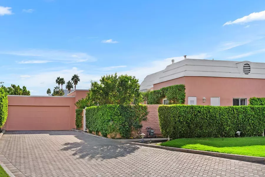 47212 Marrakesh DR, Palm Desert, CA 92260