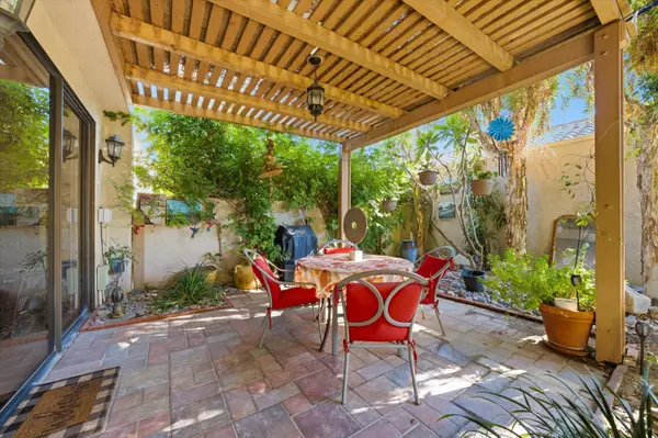 Rancho Mirage, CA 92270,925 Inverness DR