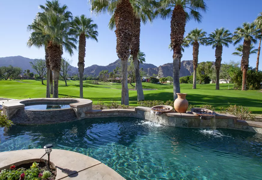 48145 Paso Tiempo LN, La Quinta, CA 92253