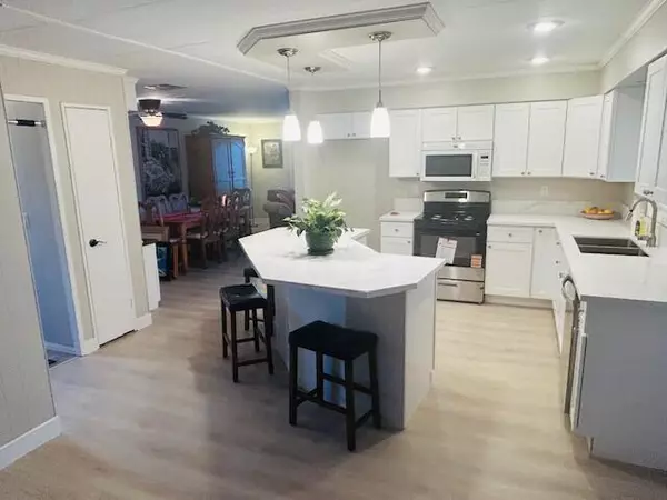 Thousand Palms, CA 92276,73130 Banff ST