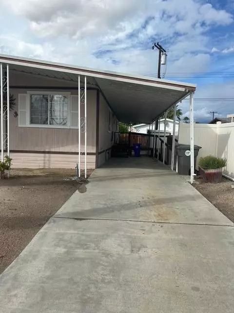 Thousand Palms, CA 92276,73130 Banff ST