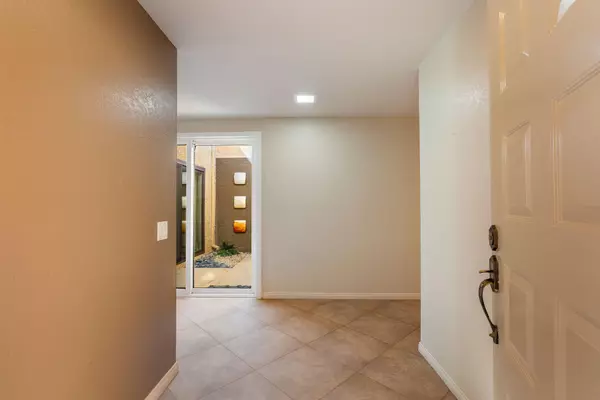 Palm Desert, CA 92260,40 Presidio PL