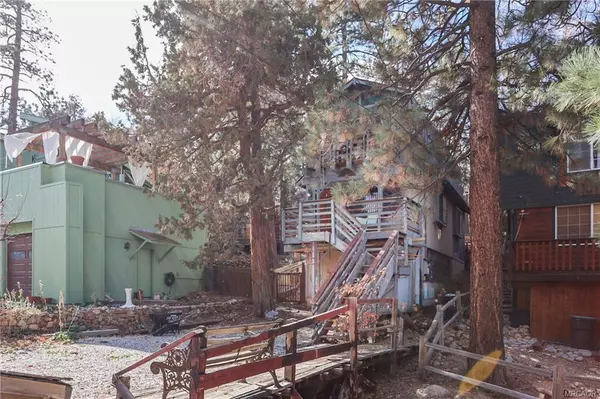 Sugarloaf, CA 92386,358 Vista AVE