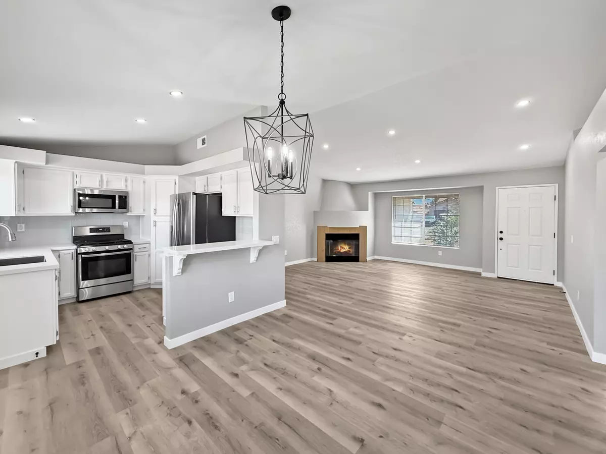 Cathedral City, CA 92234,69736 Cypress RD