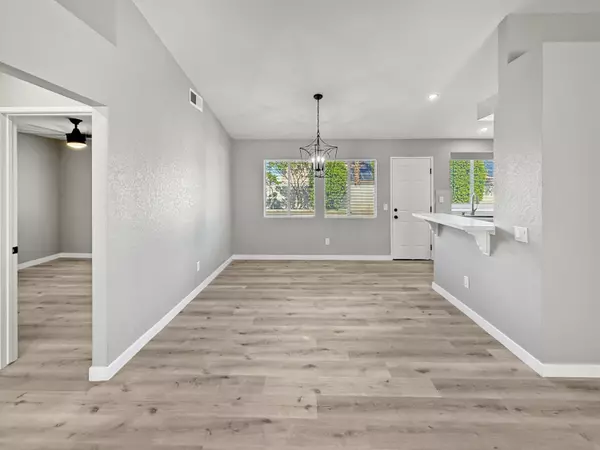 Cathedral City, CA 92234,69736 Cypress RD