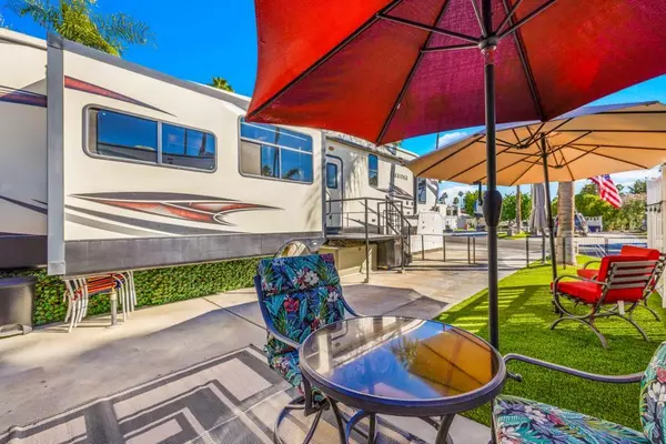 Cathedral City, CA 92234,69411 Ramon RD #585