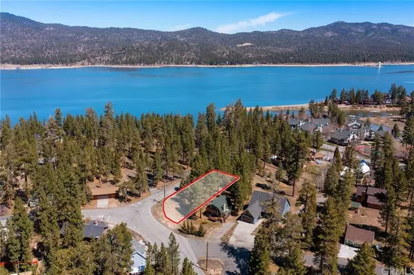 Big Bear Lake, CA 92315,39731 Lakeview