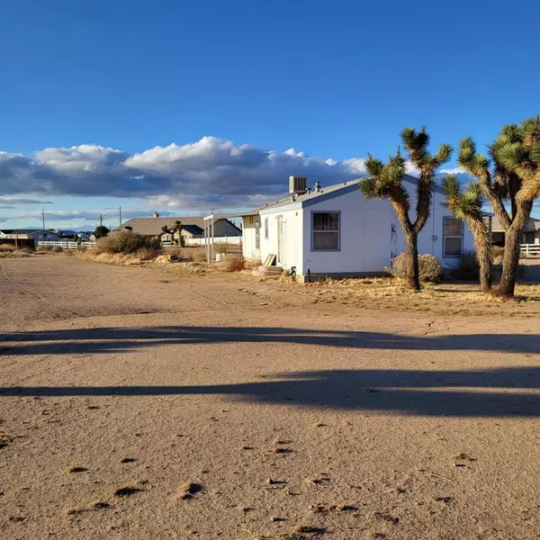 Phelan, CA 92371,9572 Smith RD