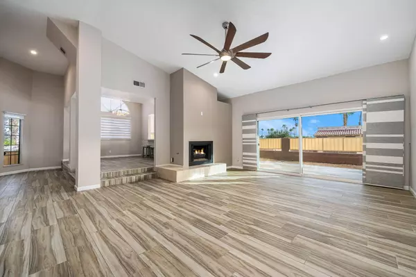 Palm Desert, CA 92260,46395 Ryway PL #9