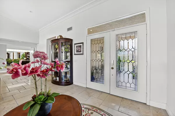 Palm Desert, CA 92211,370 Cypress Point DR