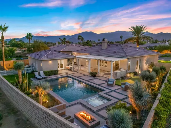 43070 Parkway Esplanade, La Quinta, CA 92253