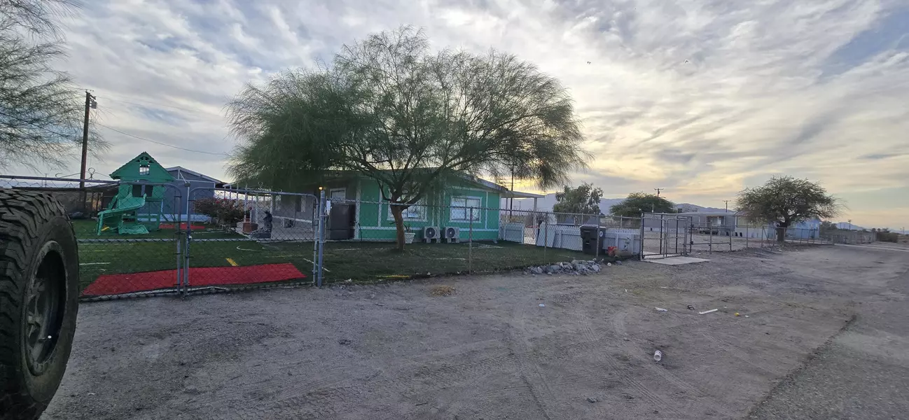 2675 Salton Bay DR, Thermal, CA 92274