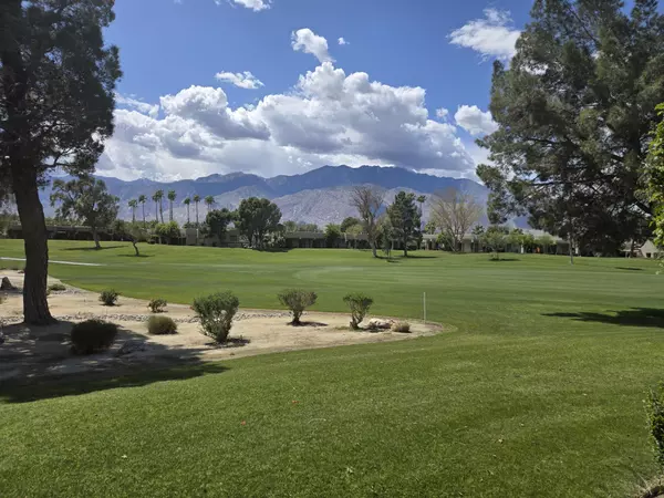 Cathedral City, CA 92234,28667 Taos CT