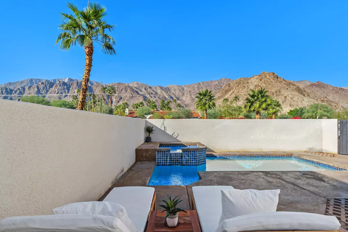 La Quinta, CA 92253,51220 Avenida Carranza