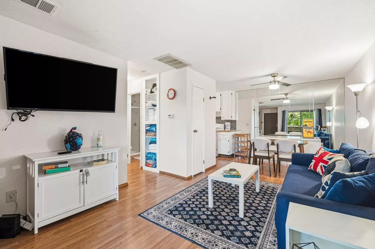 Palm Springs, CA 92262,2822 N Auburn CT #205