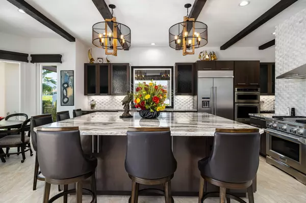 Palm Desert, CA 92211,963 Mesa Grande DR