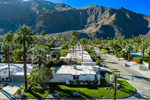 Palm Springs, CA 92262,623 W Regal DR