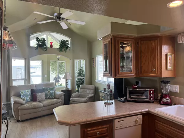 Indio, CA 92203,84136 Avenue 44 #523