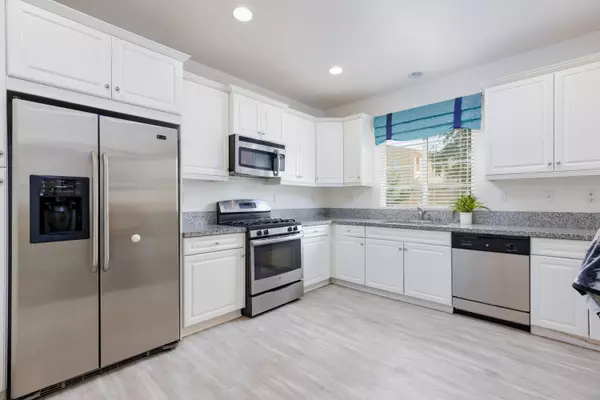 444 Via De La Paz, Palm Desert, CA 92211