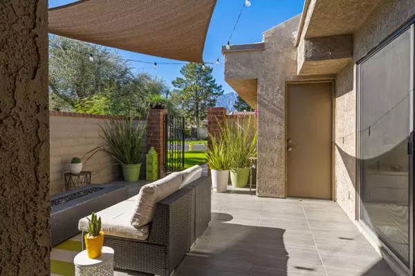 Palm Springs, CA 92264,2910 Calle Loreto