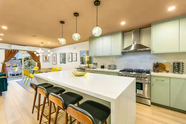 Palm Springs, CA 92262,1339 N Indian Canyon Dr DR