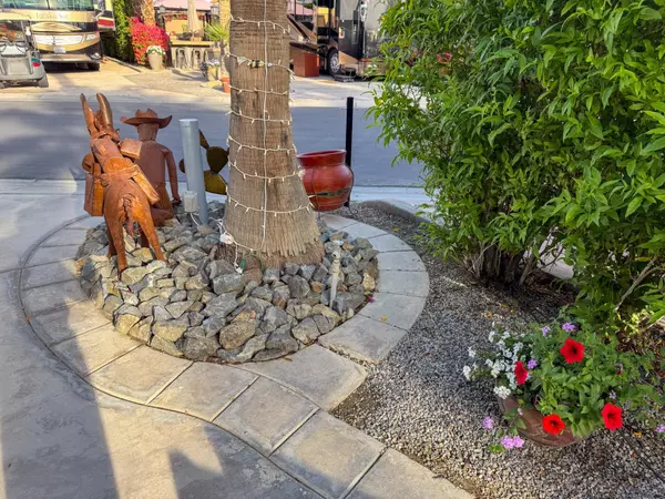 Indio, CA 92201,80394 Avenue 48 #36