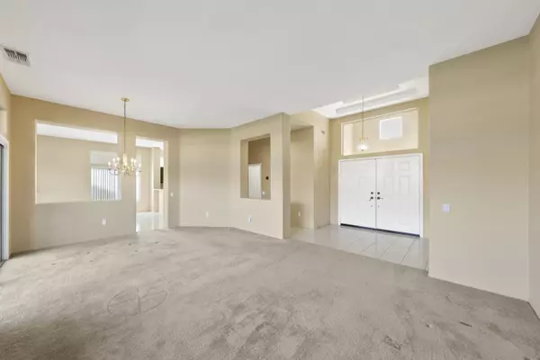 Palm Desert, CA 92211,78650 Blooming CT