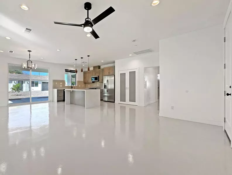 33595 Rancho Vista DR, Cathedral City, CA 92234