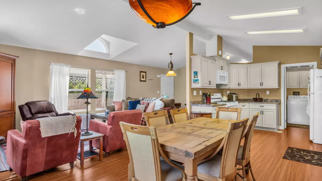 14777 Palm DR #102, Desert Hot Springs, CA 92240