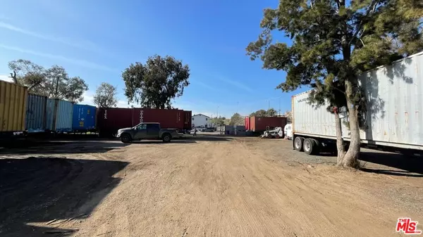 Los Angeles, CA 90061,11700 Main ST