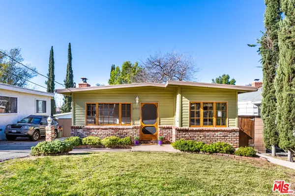 10621 COMMERCE AVE, Tujunga, CA 91042