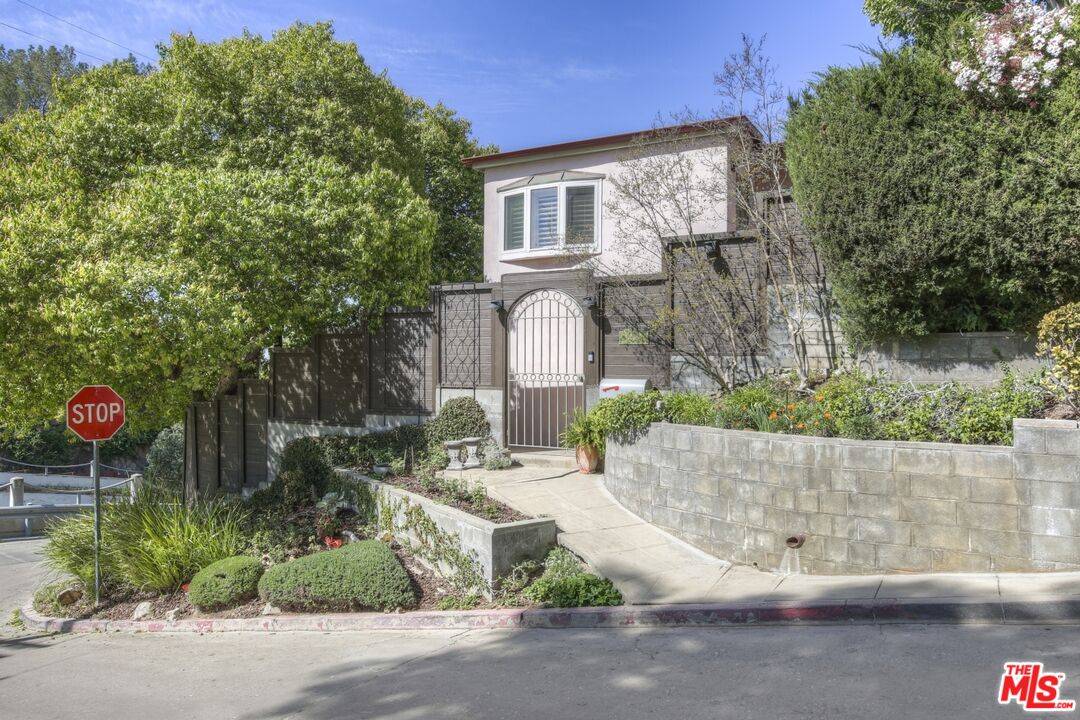 Los Angeles, CA 90026,1801 PARK DR