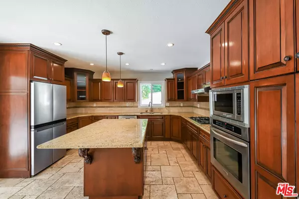 San Pedro, CA 90731,945 GATUN ST