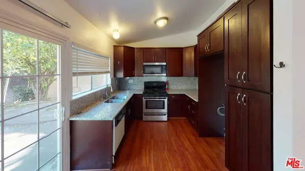 West Hills, CA 91304,8460 SAMRA DR