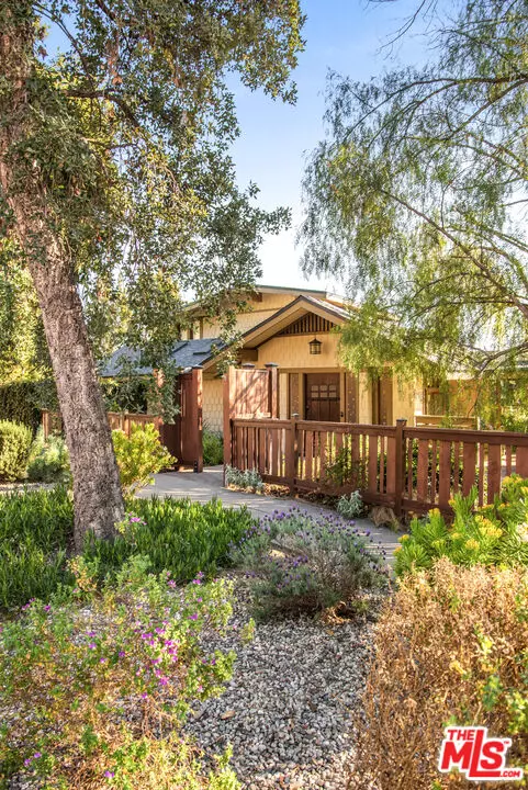 Los Angeles, CA 90041,2268 HILL DR