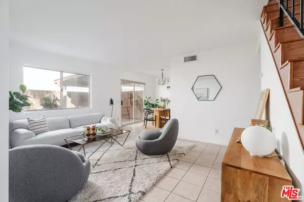 Sun Valley, CA 91352,11106 ARMINTA ST #4