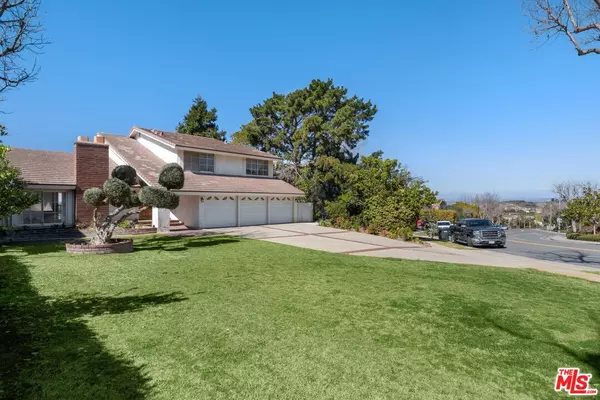 Newport Beach, CA 92660,2401 PORT WHITBY PL