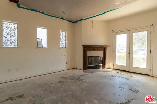 Santa Maria, CA 93454,311 JALA CT