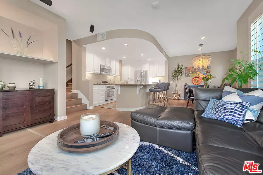 14 MIDTOWN DR, Aliso Viejo, CA 92656