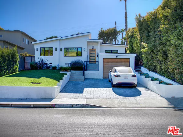 Los Angeles, CA 90034,3261 KELTON AVE