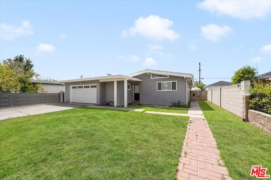 9113 BEACHY AVE, Arleta, CA 91331