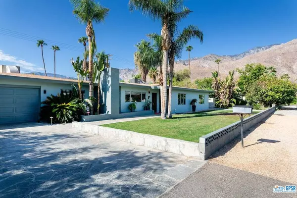 Palm Springs, CA 92264,887 E SAN LORENZO RD