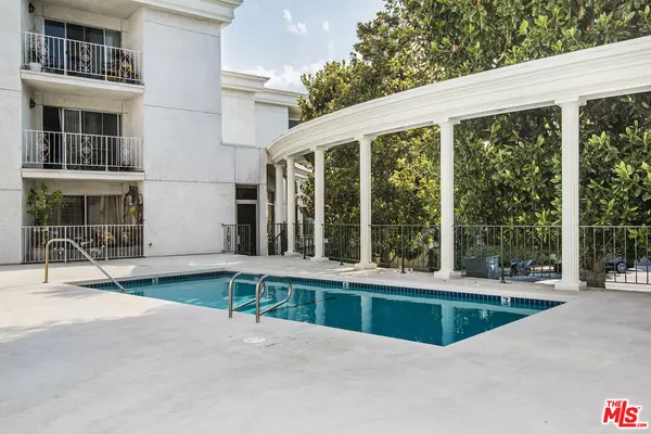 Sherman Oaks, CA 91403,4520 NATICK AVE #309