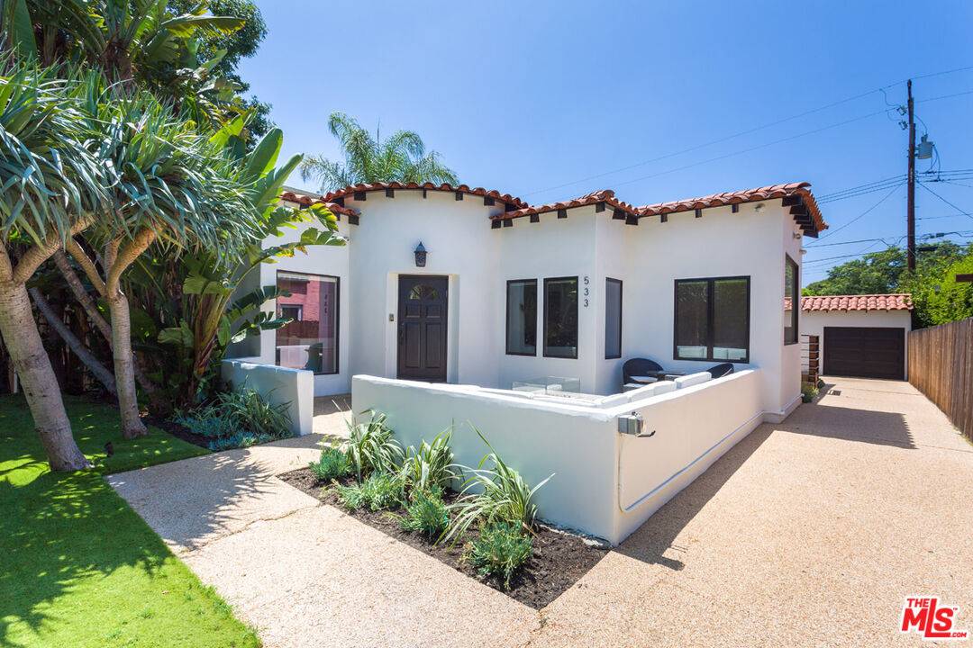 533 N SWEETZER AVE, West Hollywood, CA 90048