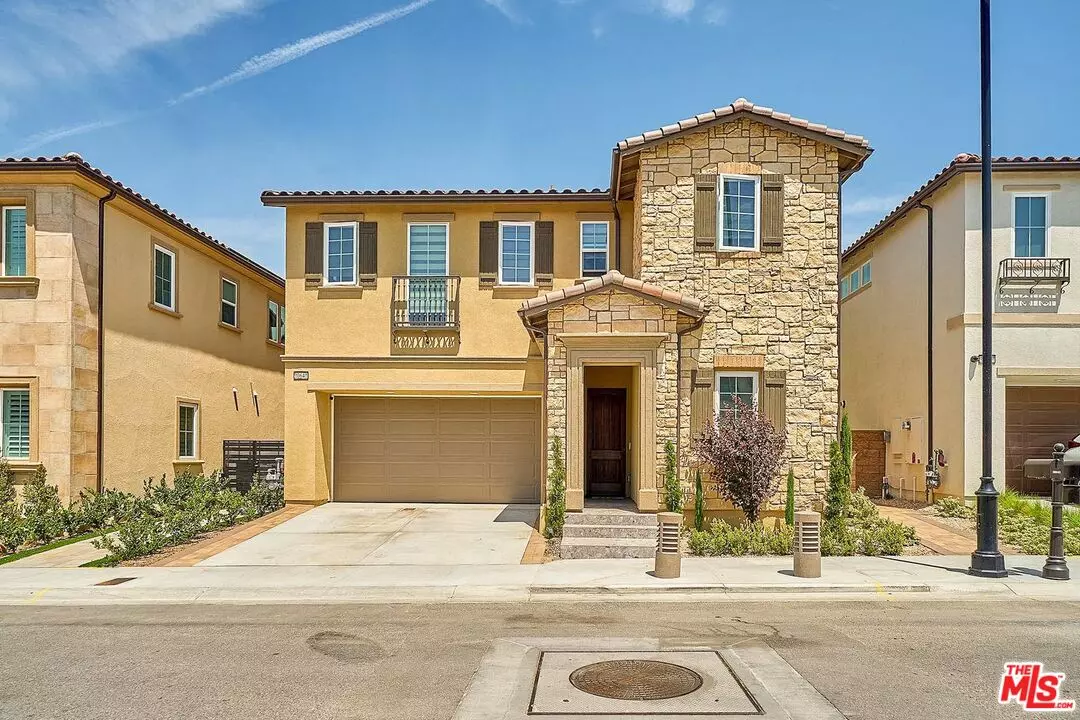 Porter Ranch, CA 91326,20641 WALNUT CIR