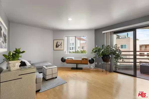 Los Angeles, CA 90015,1119 ALBANY ST #328