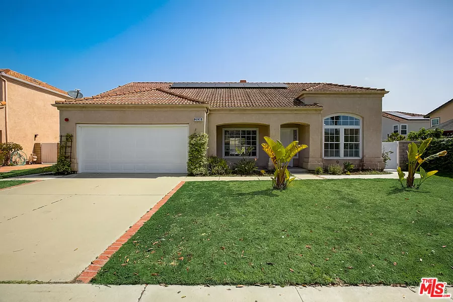 2536 LAKE DR, Oxnard, CA 93036