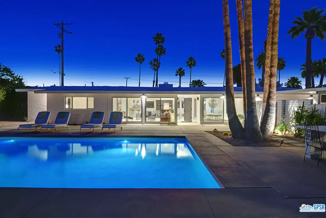 Palm Springs, CA 92264,1328 E SAN LORENZO RD