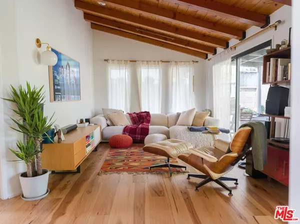 587 CRANE BLVD, Los Angeles, CA 90065