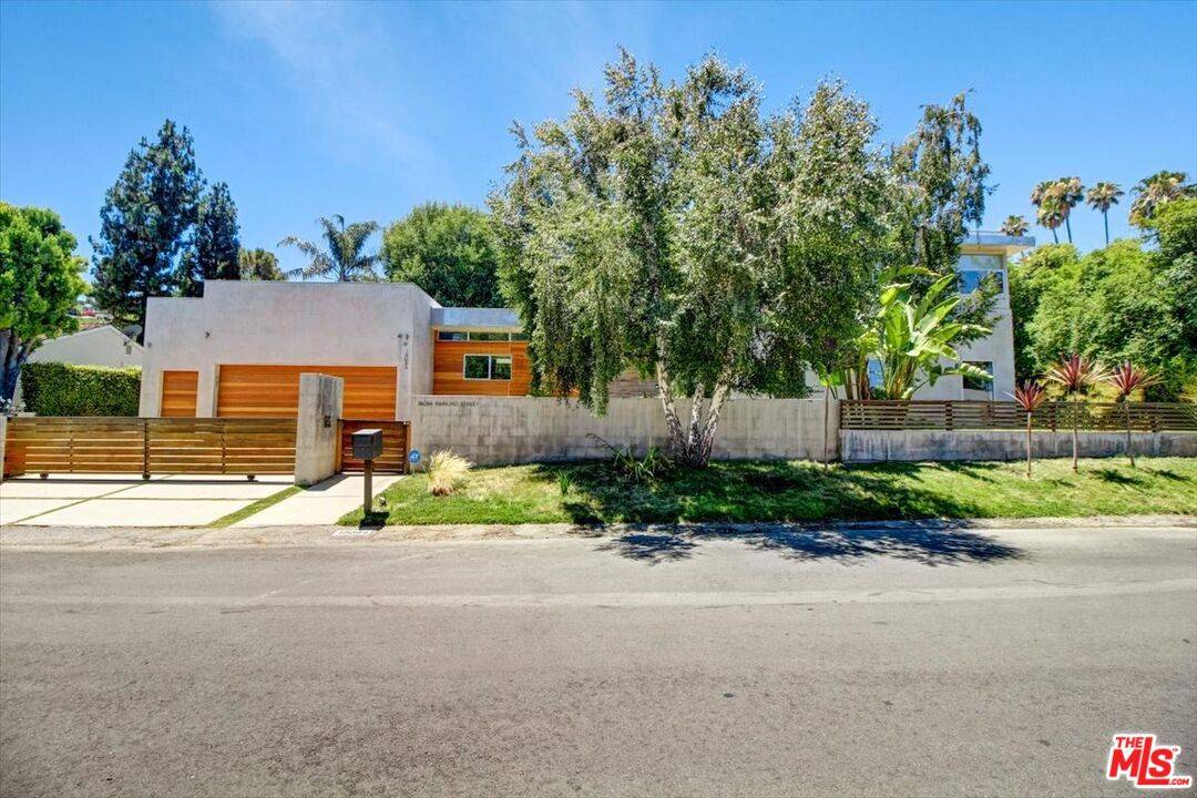 18084 RANCHO ST, Encino, CA 91316